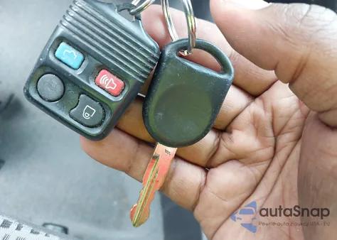 2007 Ford Focus Se/Ses из США, поврежденный, VIN 1FAFP36N57W166716